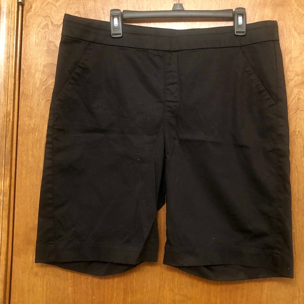 Lee Style Up stretch band black shorts size 16